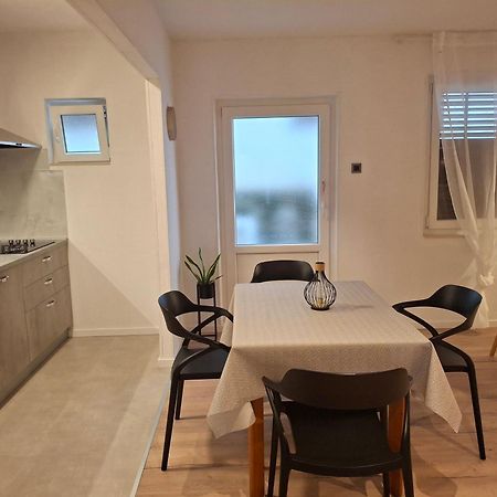 Nina Seaview Apartment Baska Voda Exterior photo